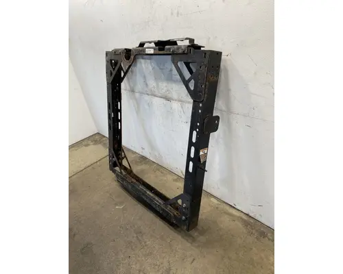 PETERBILT 567 Radiator