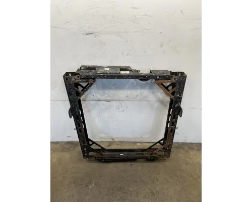 PETERBILT 567 Radiator