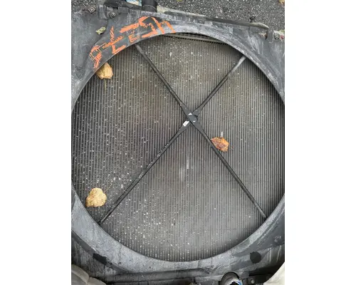 PETERBILT 567 Radiator