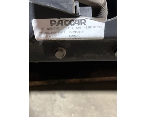 PETERBILT 567 Radiator
