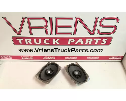 PETERBILT 567 Radio Speaker