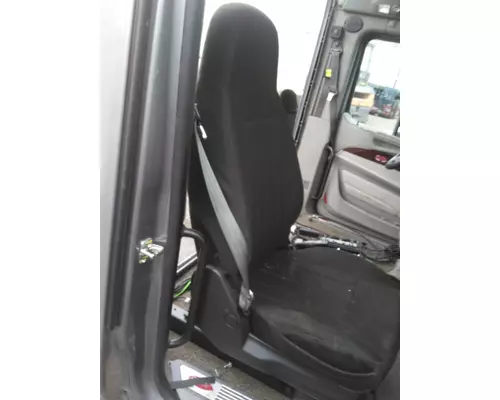 PETERBILT 567 SEAT, FRONT