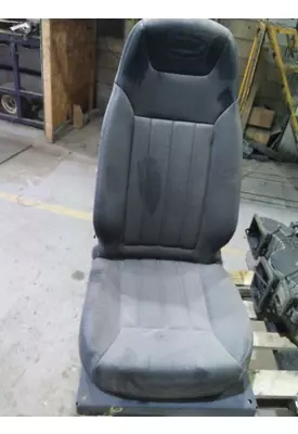 PETERBILT 567 SEAT, FRONT