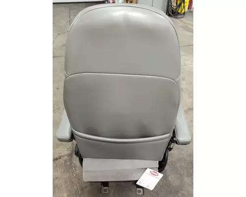 PETERBILT 567 Seat, Front