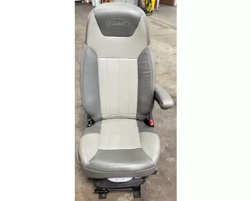 PETERBILT 567 Seat, Front