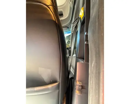 PETERBILT 567 Seat, Front