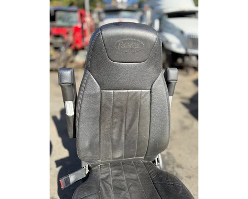 PETERBILT 567 Seat, Front