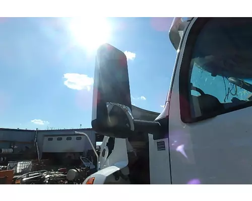 PETERBILT 567 Side View Mirror