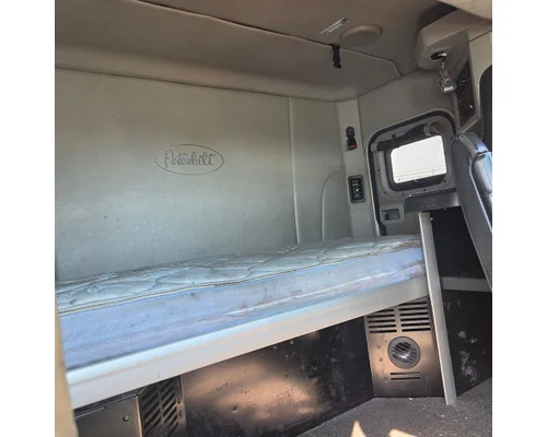 PETERBILT 567 Sleeper