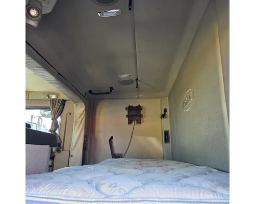 PETERBILT 567 Sleeper