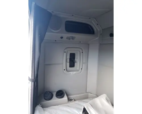 PETERBILT 567 Sleeper