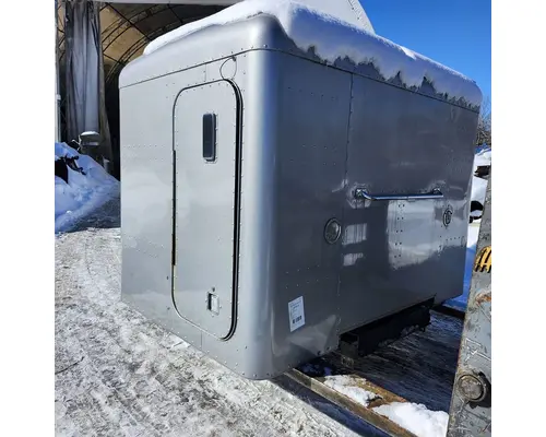 PETERBILT 567 Sleeper