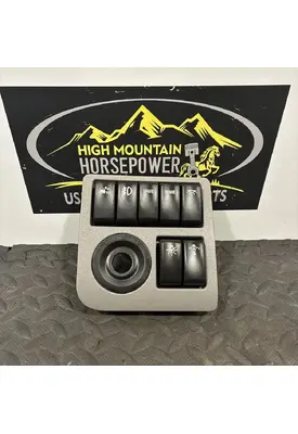 PETERBILT 567 Switch, misc 