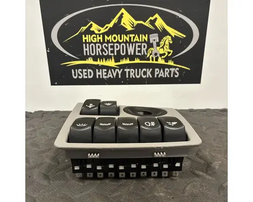 PETERBILT 567 Switch, misc 