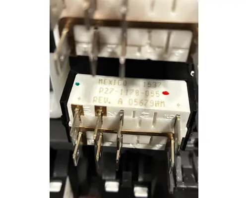 PETERBILT 567 Switch, misc 