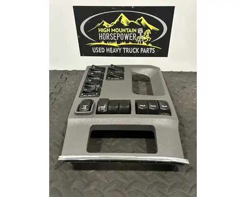 PETERBILT 567 Switch, misc 