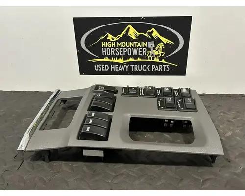 PETERBILT 567 Switch, misc 