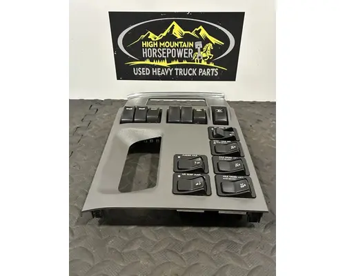 PETERBILT 567 Switch, misc 