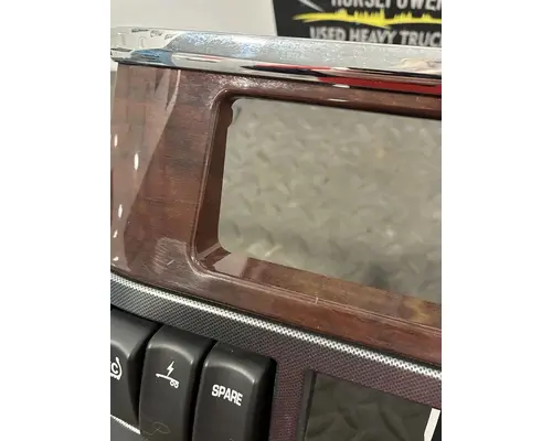 PETERBILT 567 Switch, misc 