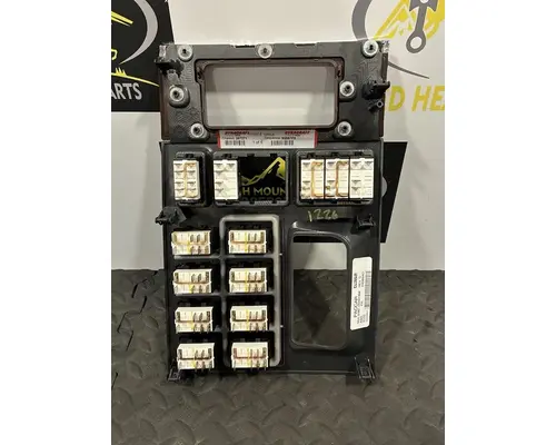 PETERBILT 567 Switch, misc 
