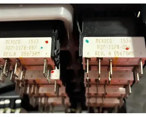 PETERBILT 567 Switch, misc 