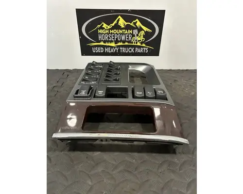 PETERBILT 567 Switch, misc 