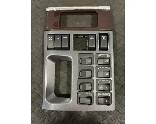 PETERBILT 567 Switch, misc 