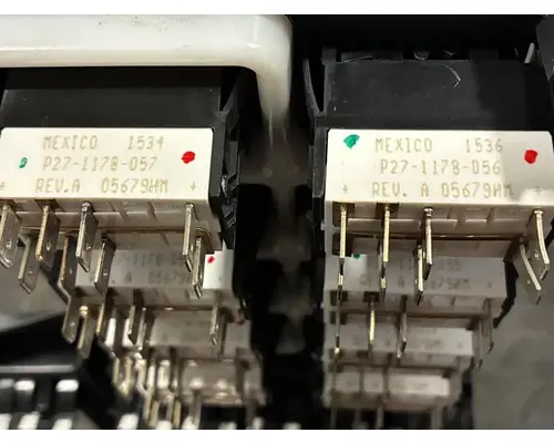 PETERBILT 567 Switch, misc 