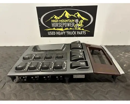 PETERBILT 567 Switch, misc 