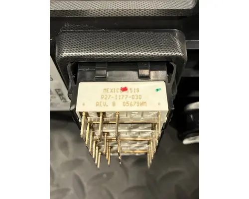 PETERBILT 567 Switch, misc 
