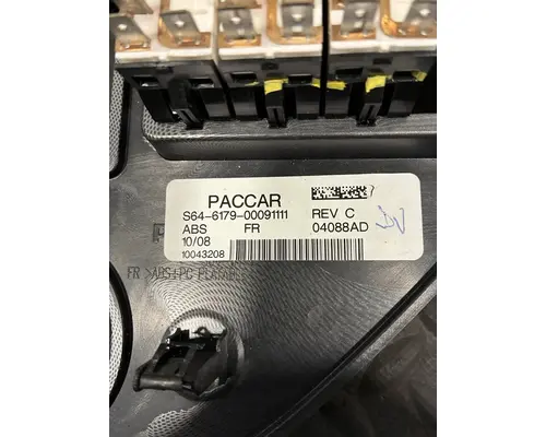 PETERBILT 567 Switch, misc 