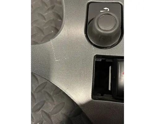 PETERBILT 567 Switch, misc 