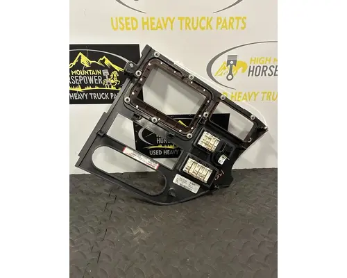 PETERBILT 567 Switch, misc 