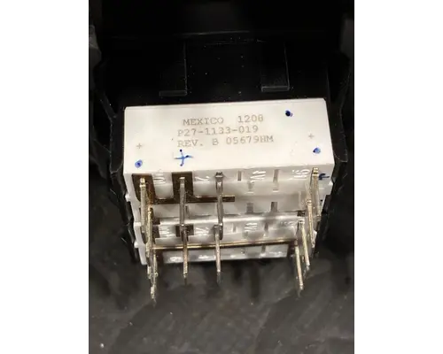 PETERBILT 567 Switch, misc 