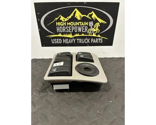 PETERBILT 567 Switch, misc 