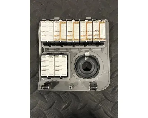 PETERBILT 567 Switch, misc 