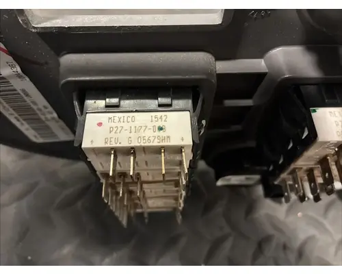 PETERBILT 567 Switch, misc 