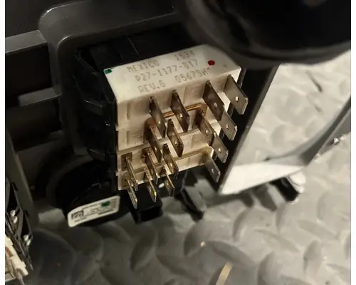 PETERBILT 567 Switch, misc 
