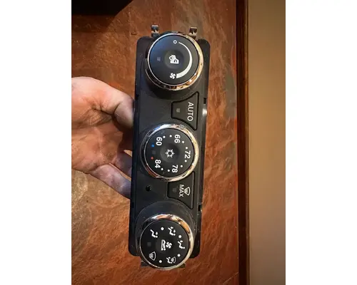 PETERBILT 567 Temperature Control