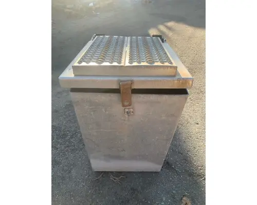 PETERBILT 567 Tool Box