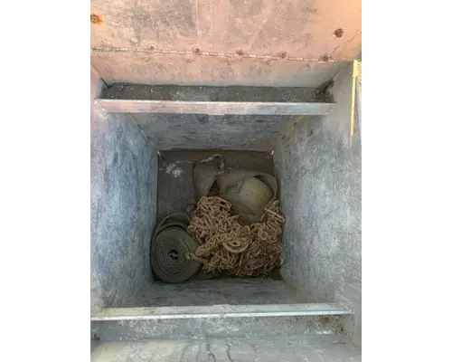 PETERBILT 567 Tool Box