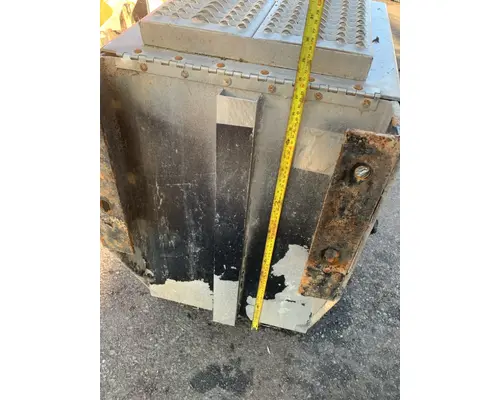 PETERBILT 567 Tool Box