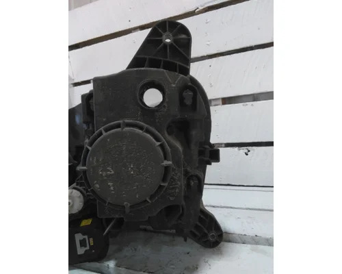 PETERBILT 579 2012-2021 HEADLAMP ASSEMBLY