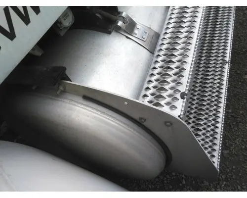 PETERBILT 579 2012-2022 FUEL TANK