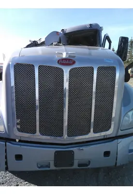 PETERBILT 579 2012-2022 GRILLE