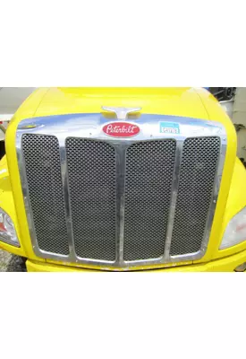 PETERBILT 579 2012-2022 GRILLE