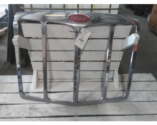 PETERBILT 579 2012-2022 GRILLE