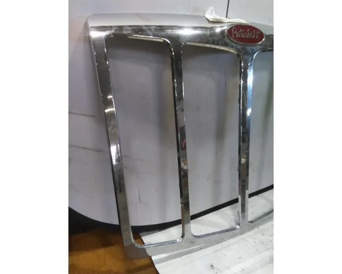 PETERBILT 579 2012-2022 GRILLE