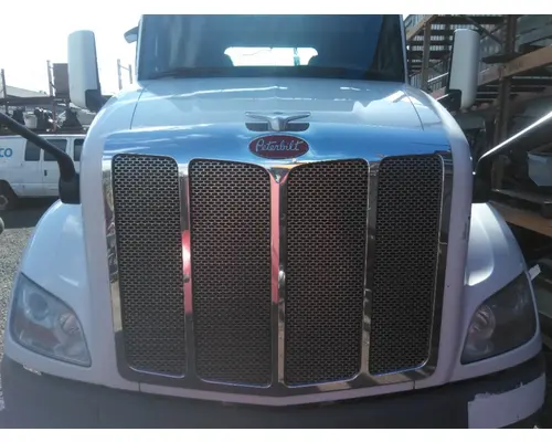PETERBILT 579 2012-2022 HOOD