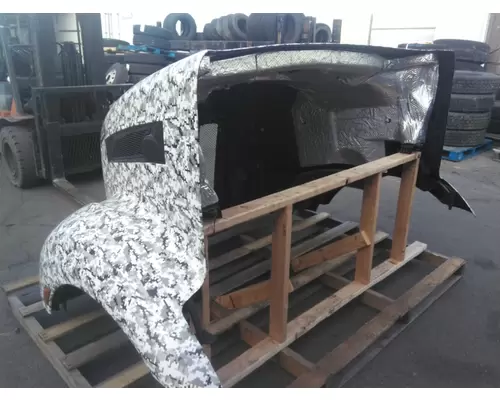 PETERBILT 579 2012-2022 HOOD